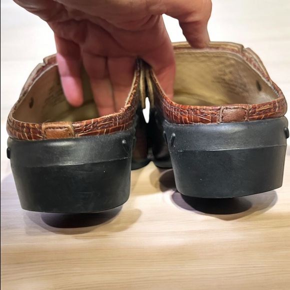 Ariat Western Style Leather Sport Mules size 9 - Picture 5 of 10